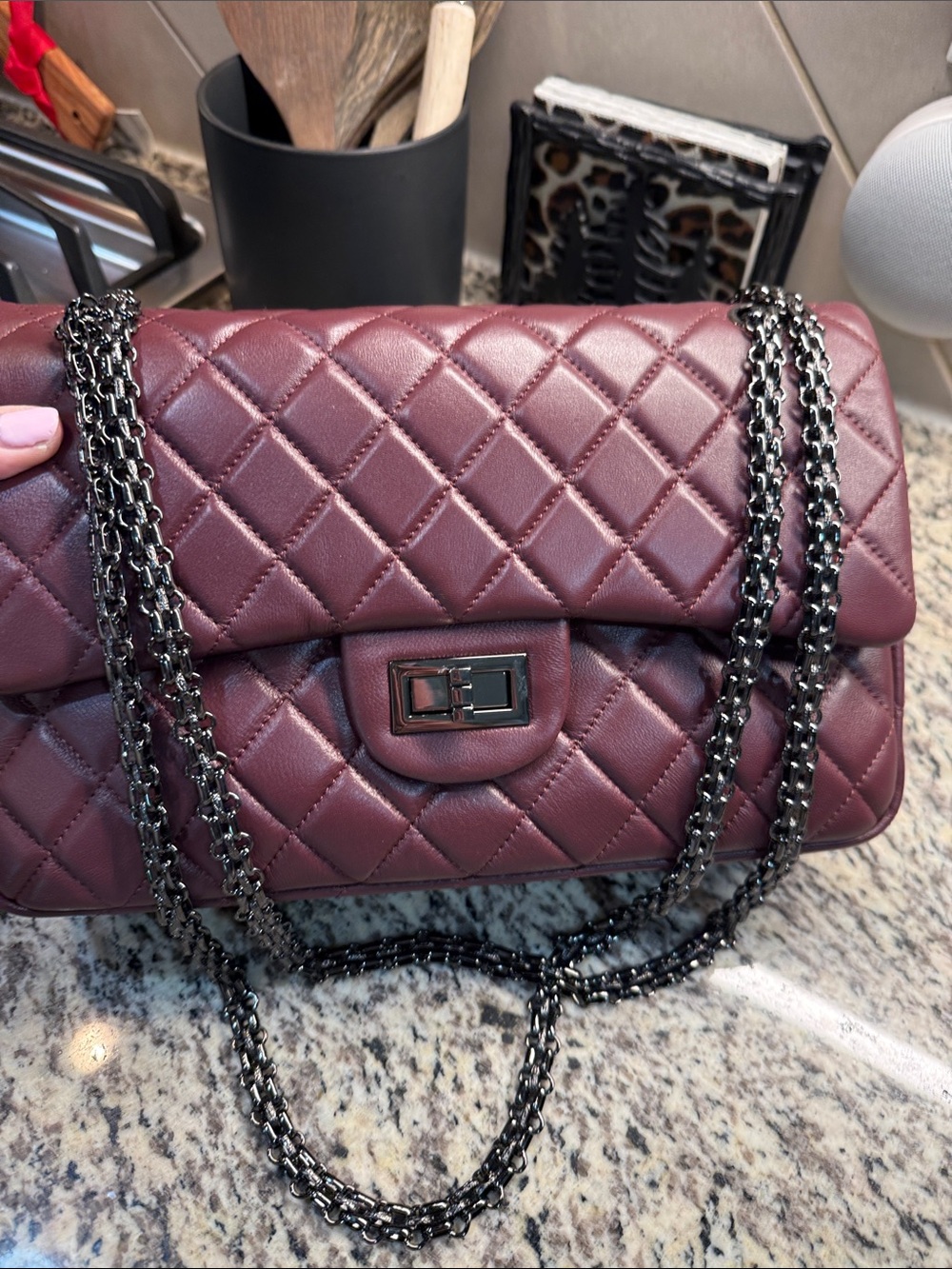 Quilted Chain Shoulder Bag - burgundy